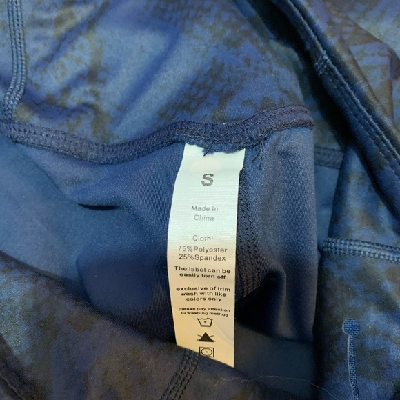 Yoga shorts #294 - Picture 6 of 8